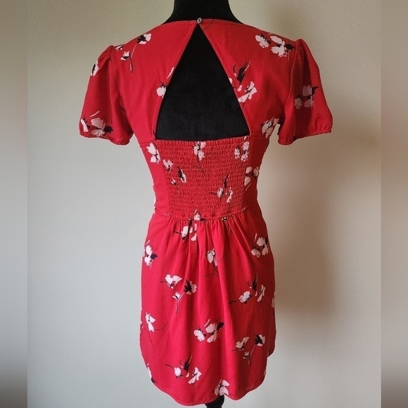 Abercrombie & Fitch Women's Red Fress Size SP. - Picture 2 of 5